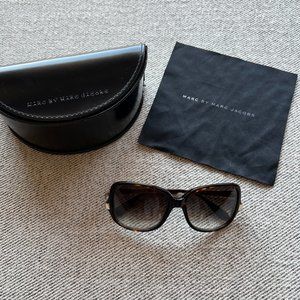 Marc Jacobs Square Sunglasses - Tortoise